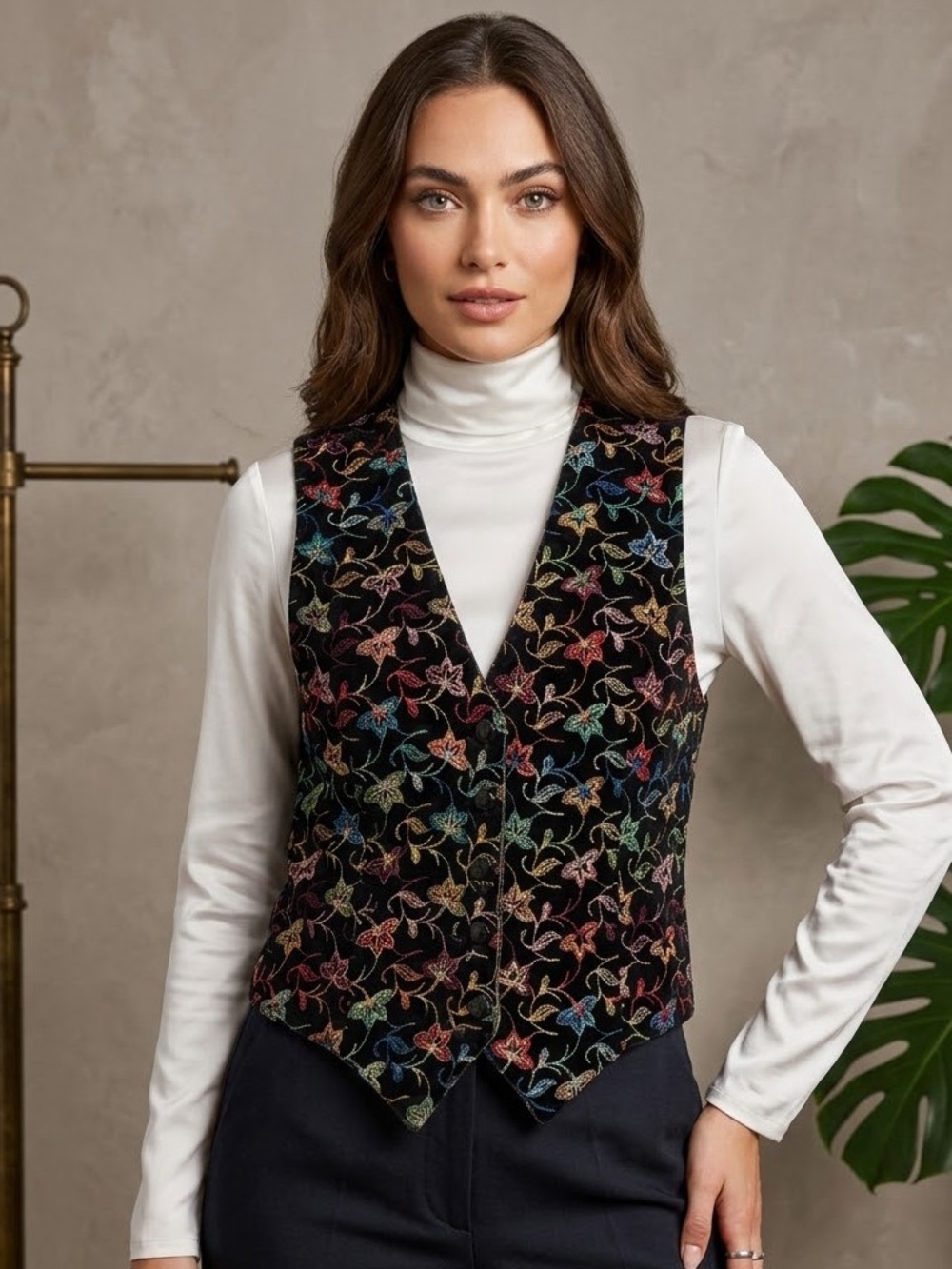 Vintage PC Sport Floral Embroidered Velvet Vest Black M Made in USA Tapestry